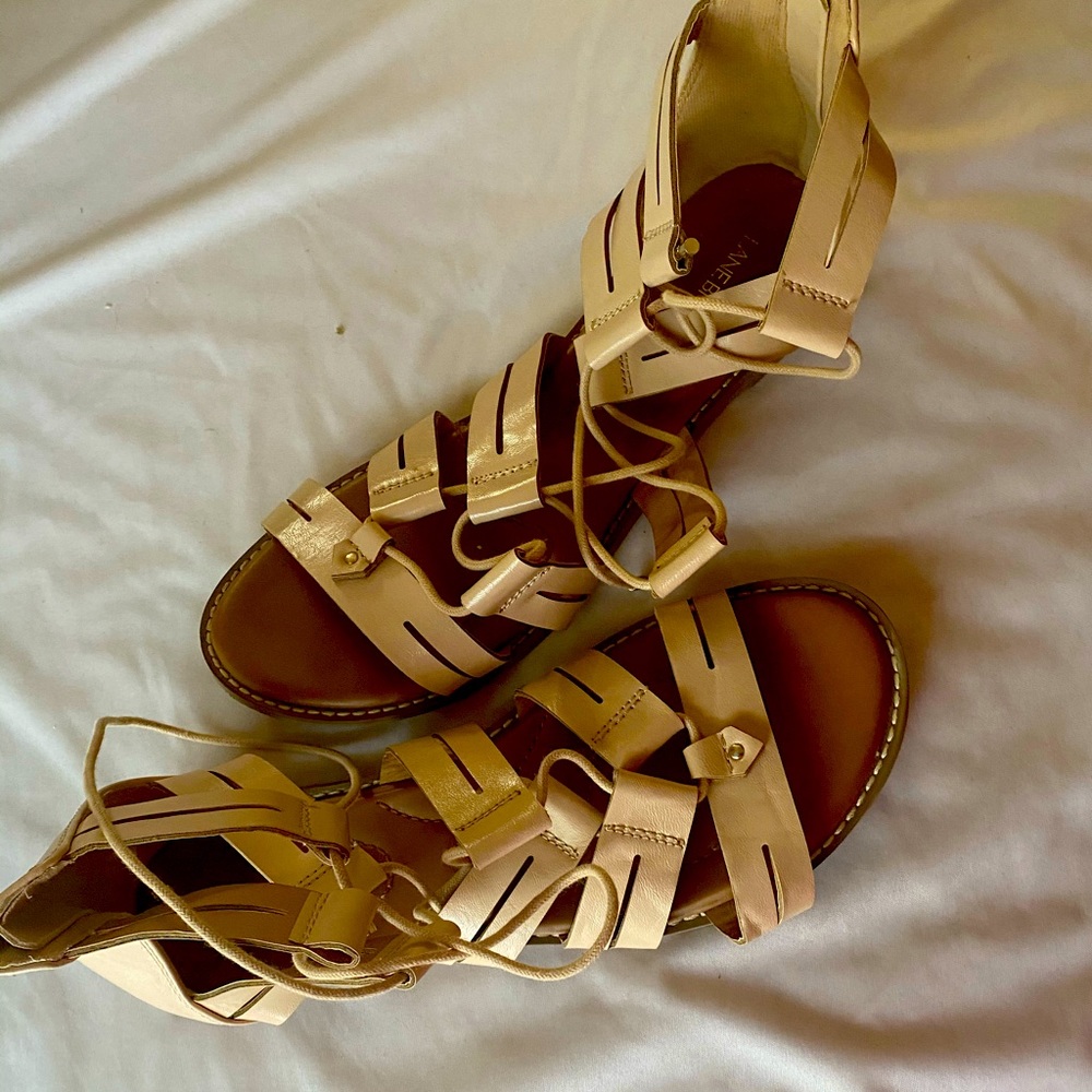 Women sandals